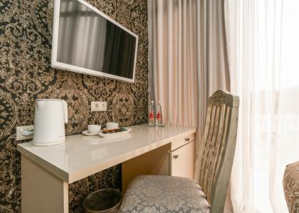 room 152 thumbnail 3