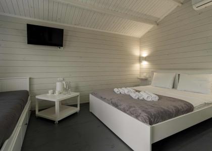 room 148 thumbnail 1